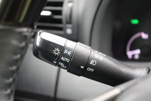 Used 2015 Gray Lexus 450h image 29