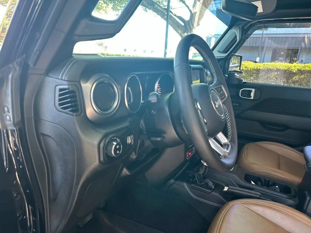 Used 2023 Black Jeep Rubicon image 15