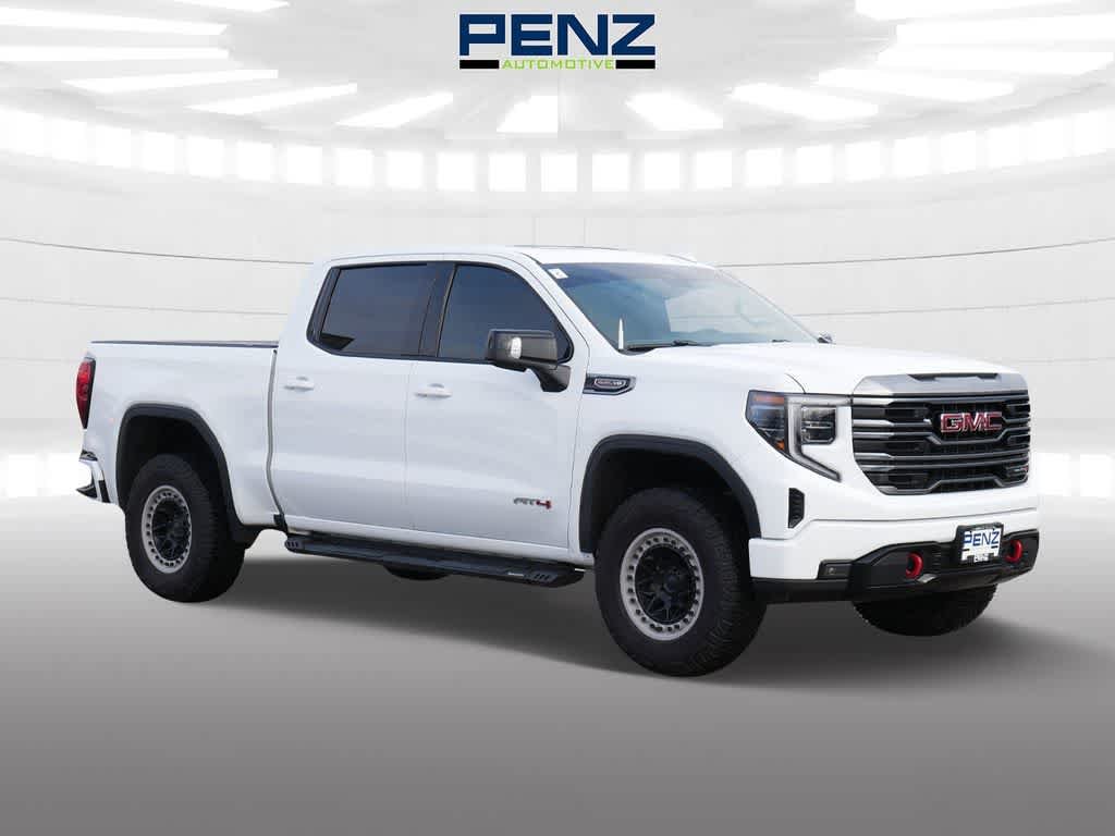 2022 GMC Sierra AT4 4WD Crew Cab Short Box's photo