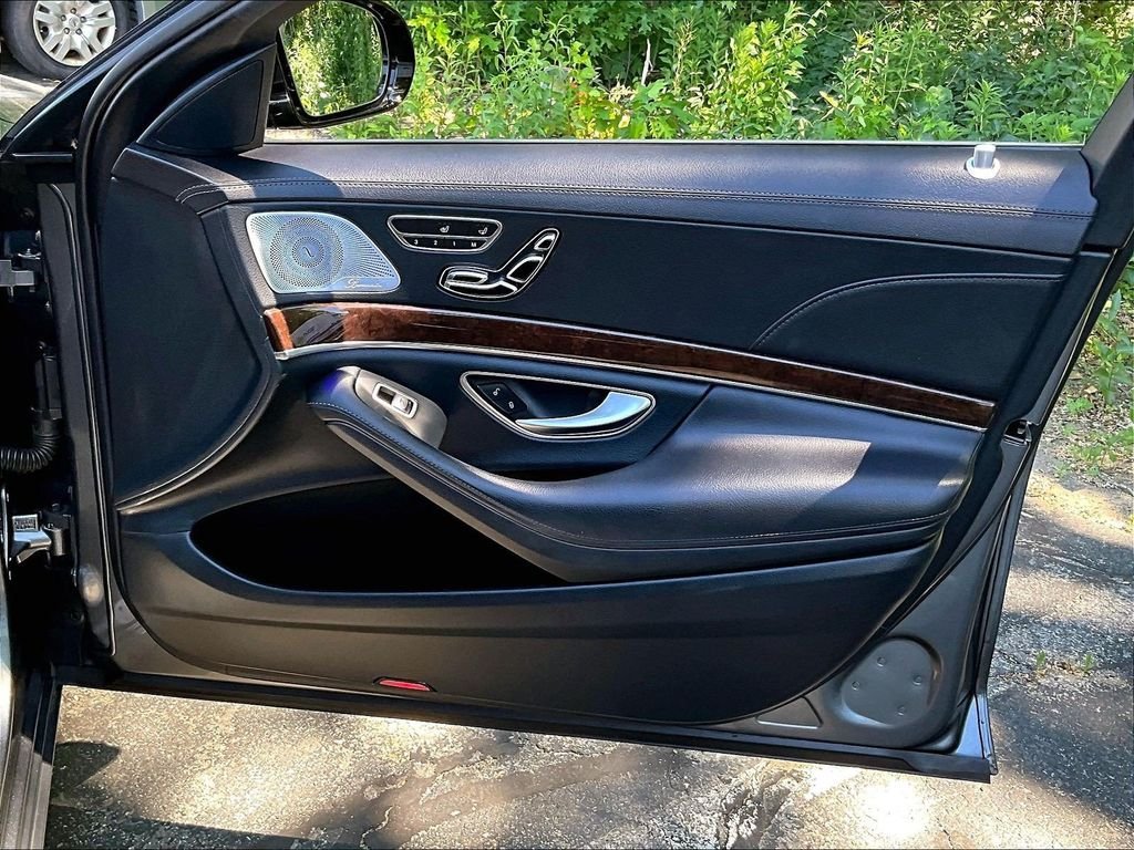 Used 2018 Gray Mercedes-Benz S 450 image 12