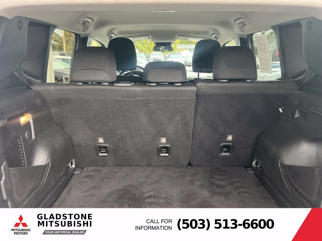 Used 2020 Glacier Metallic Clearcoat Jeep Latitude image 8