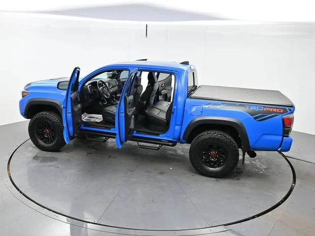 Used 2019 Voodoo Blue Toyota SR image 39