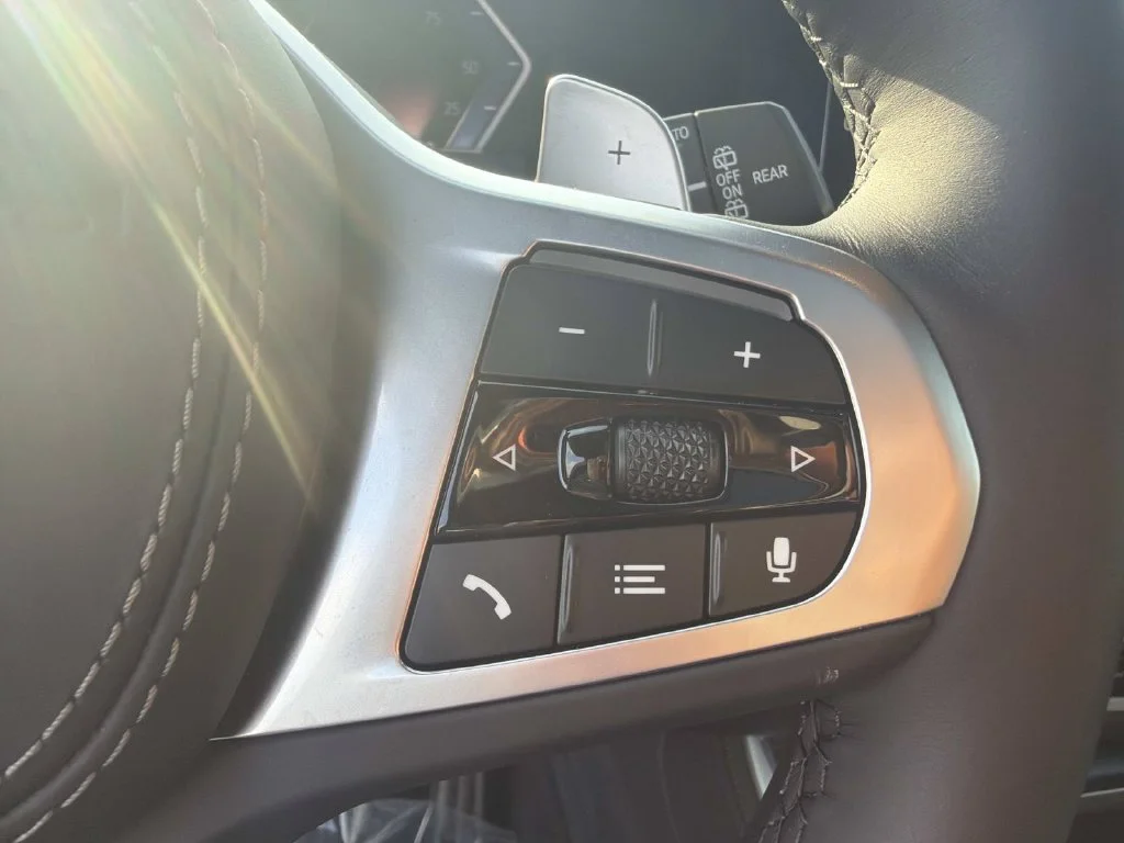 Used 2026 Gray BMW xDrive50e image 18