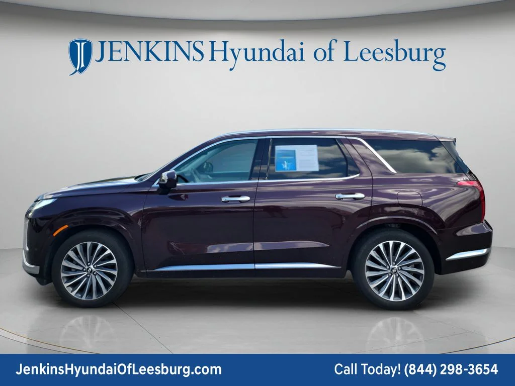 Used 2024 Red Hyundai Calligraphy image 6