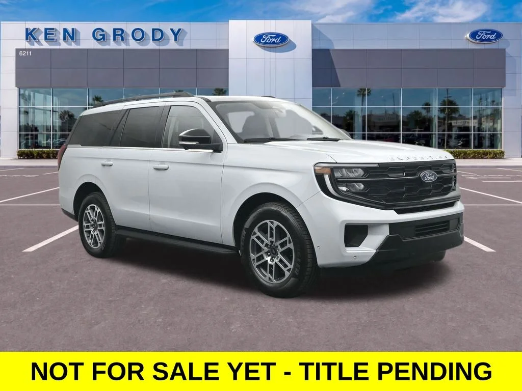 2025 Ford Expedition Active's photo