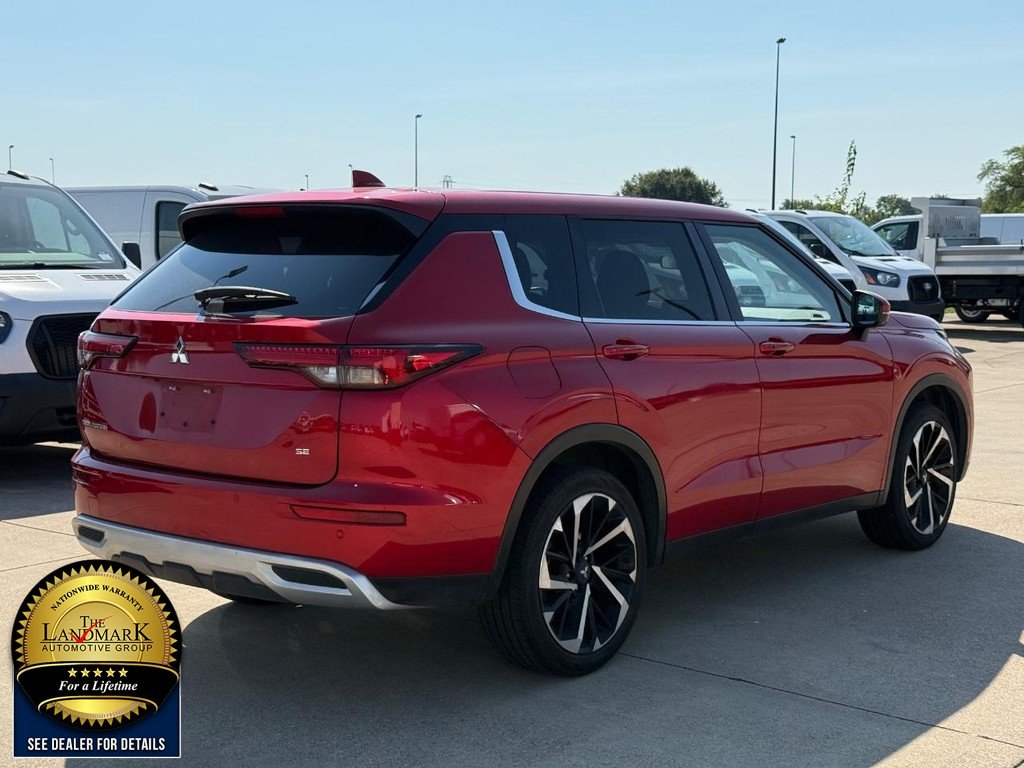 Used 2024 Red Diamond Mitsubishi SE Black Edition FWD image 5