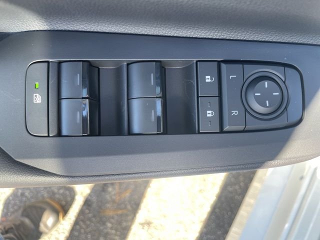 New 2026 Wind Chill Pearl <sup>1</sup> Toyota  SE image 17