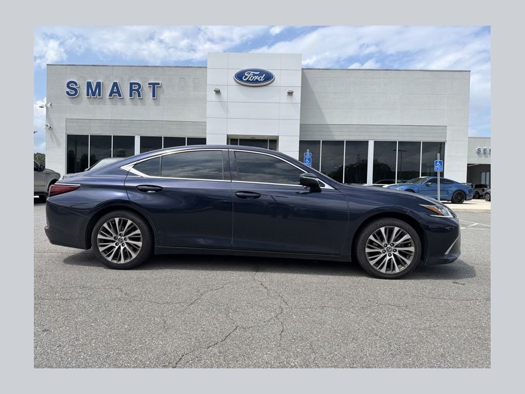 2019 Lexus ES