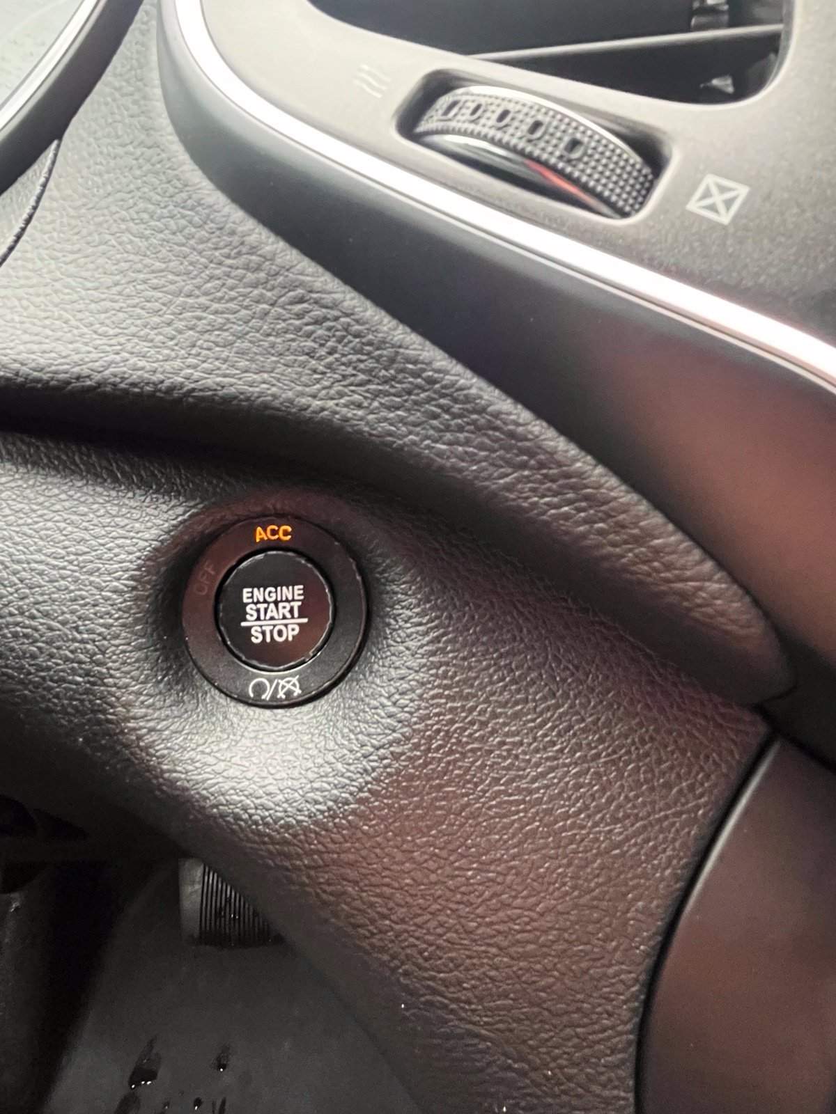 Used 2019 Black Jeep Trailhawk image 15