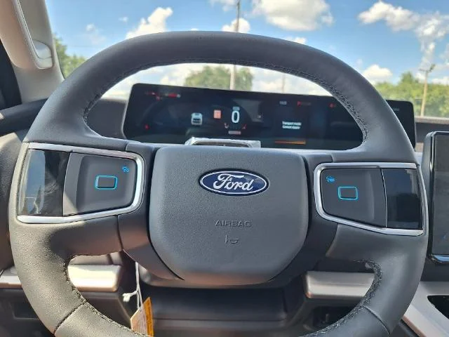 New 2027 Star White Metallic Tri-Coat Ford MAX Active image 43