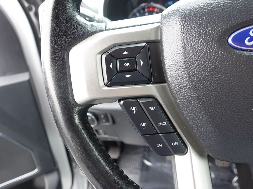 Used 2022 Oxford White Ford Lariat image 13
