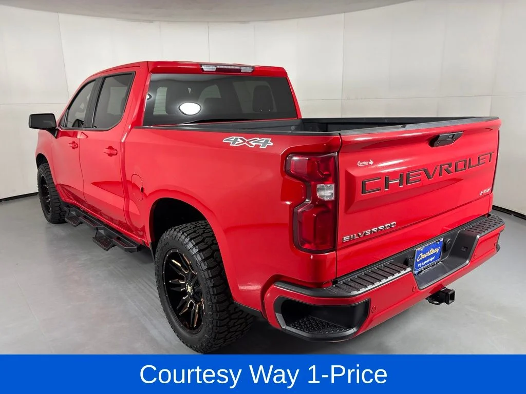 Used 2020 Red Chevrolet RST image 8