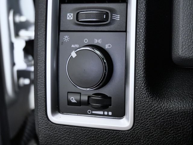 Used 2017 White Ram SLT image 24
