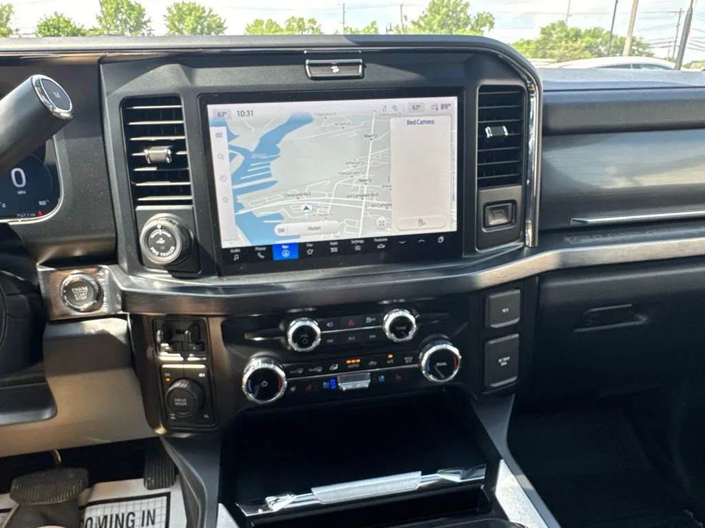 Used 2025 White Ford Lariat image 5