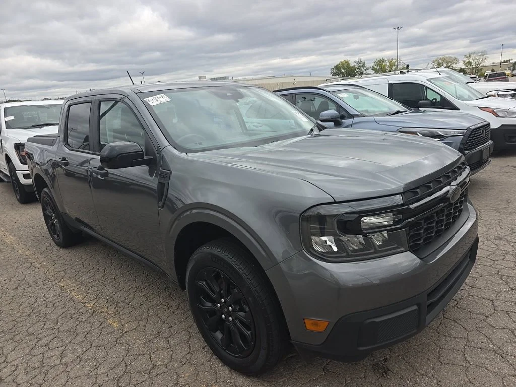 Used 2024 Gray Metallic Ford XLT image 1