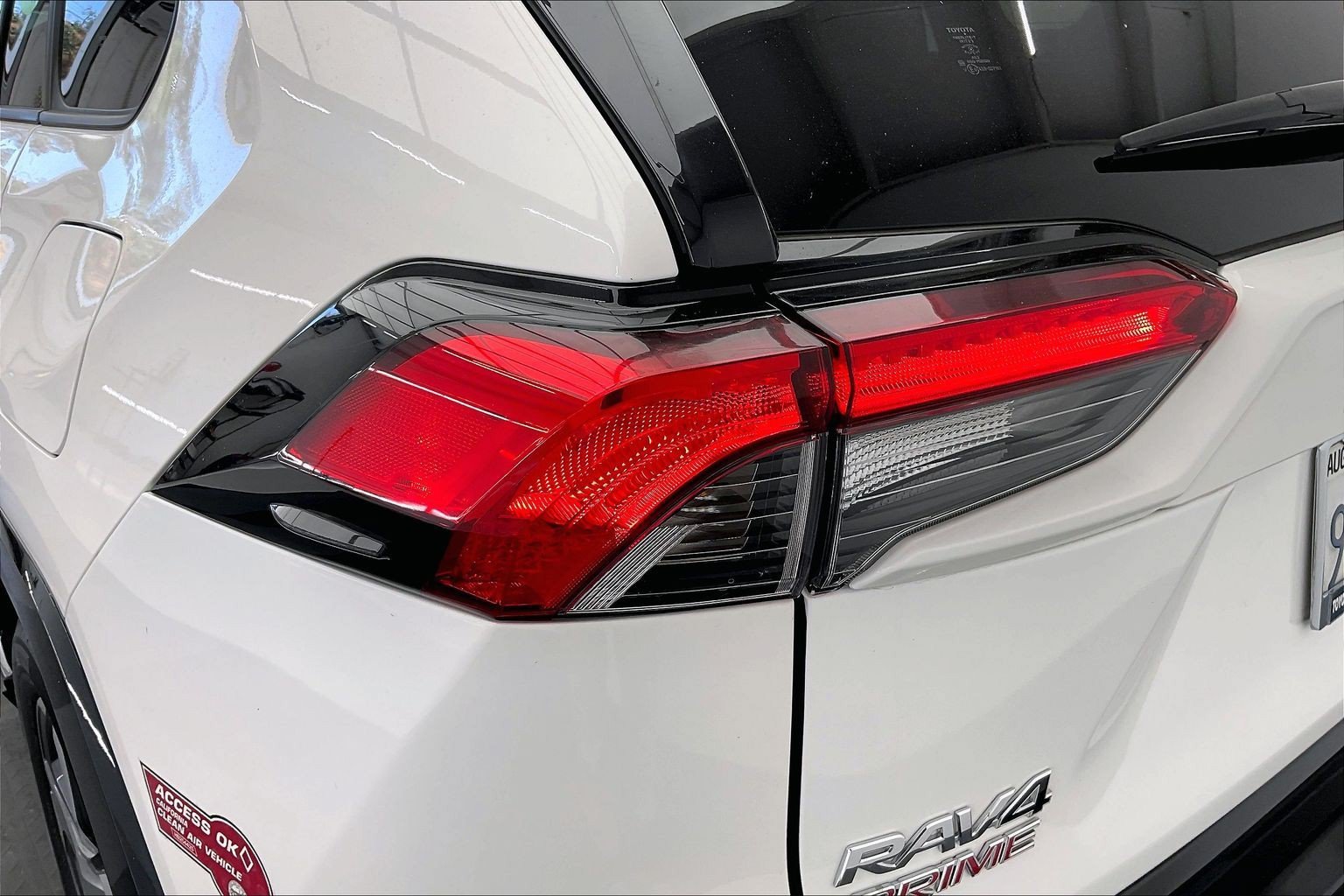 Used 2023 Ice Cap Toyota SE image 30