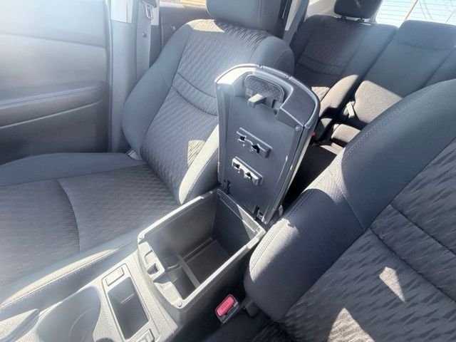 2017 Nissan Rogue SV - Photo 19