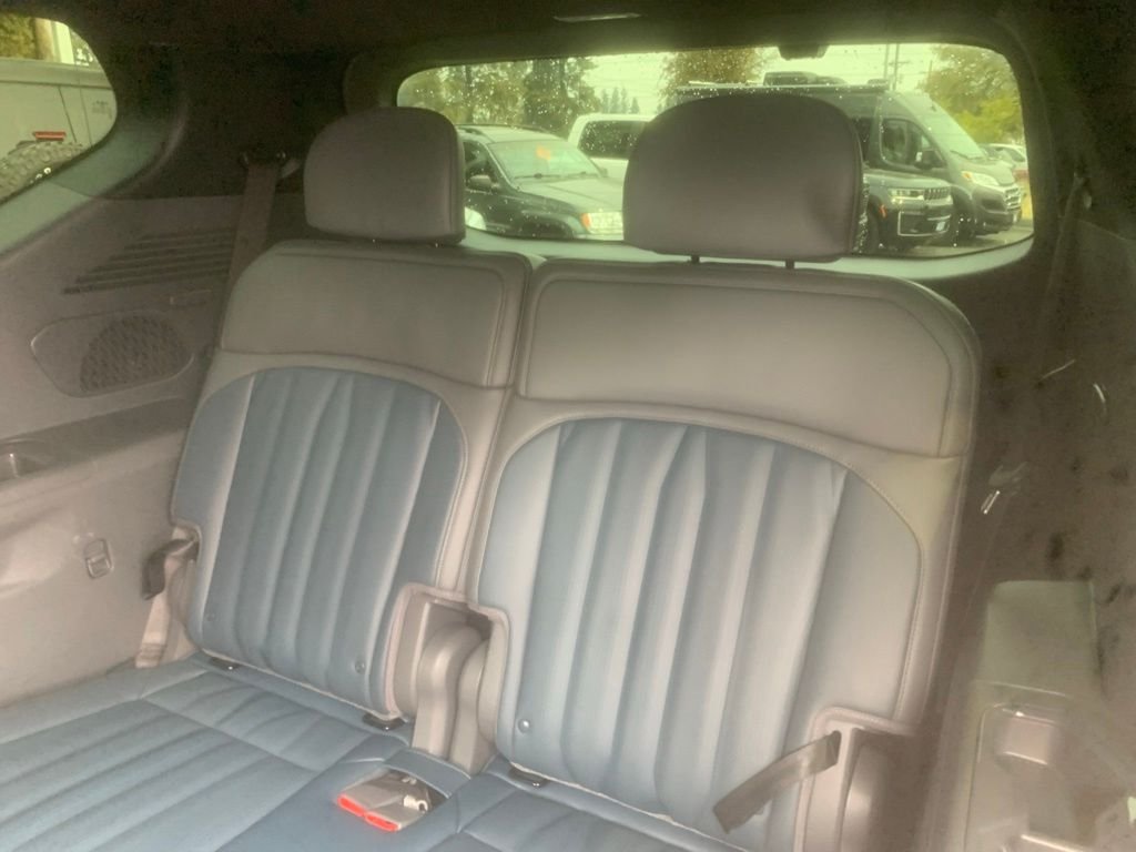 Used 2024 White Kia GT-Line image 28