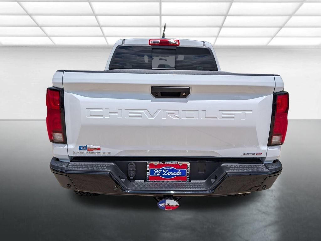 New 2026 Summit White Chevrolet ZR2 image 30
