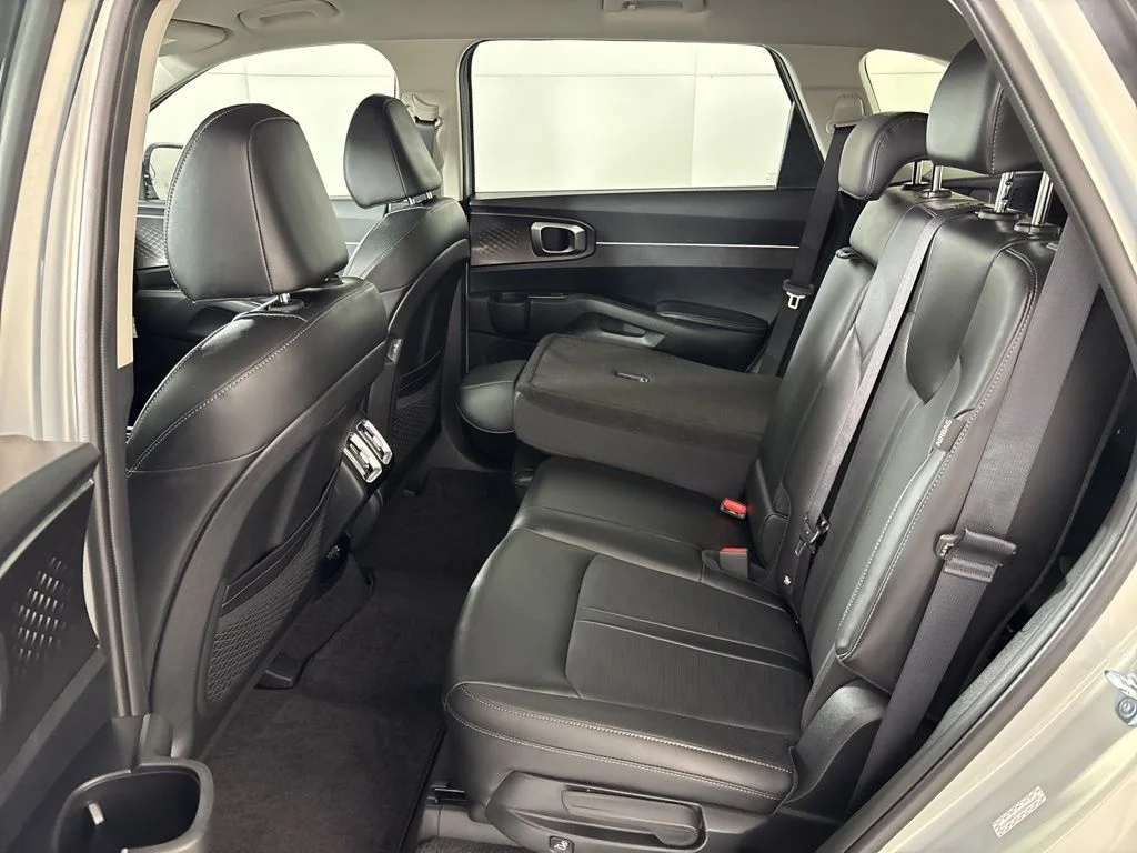New 2026 Ivory Silver Kia EX image 25