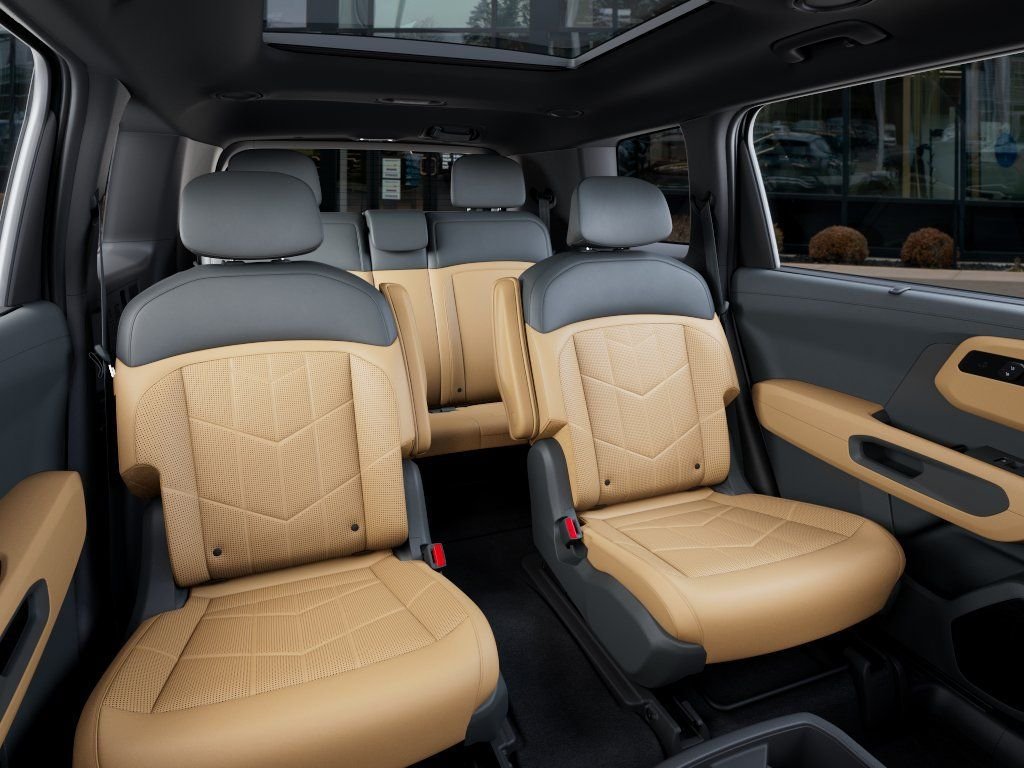 New 2027 Black Kia X-Line SX image 16