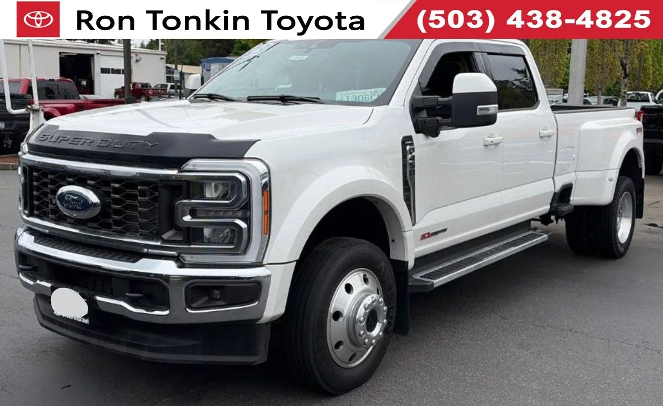 2023 Ford F-450 Lariat 4x4 Crew Cab 8' Box DRW's photo