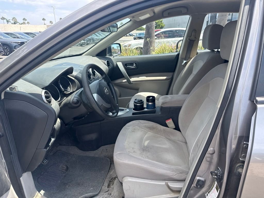 Used 2010 Black Nissan S image 44