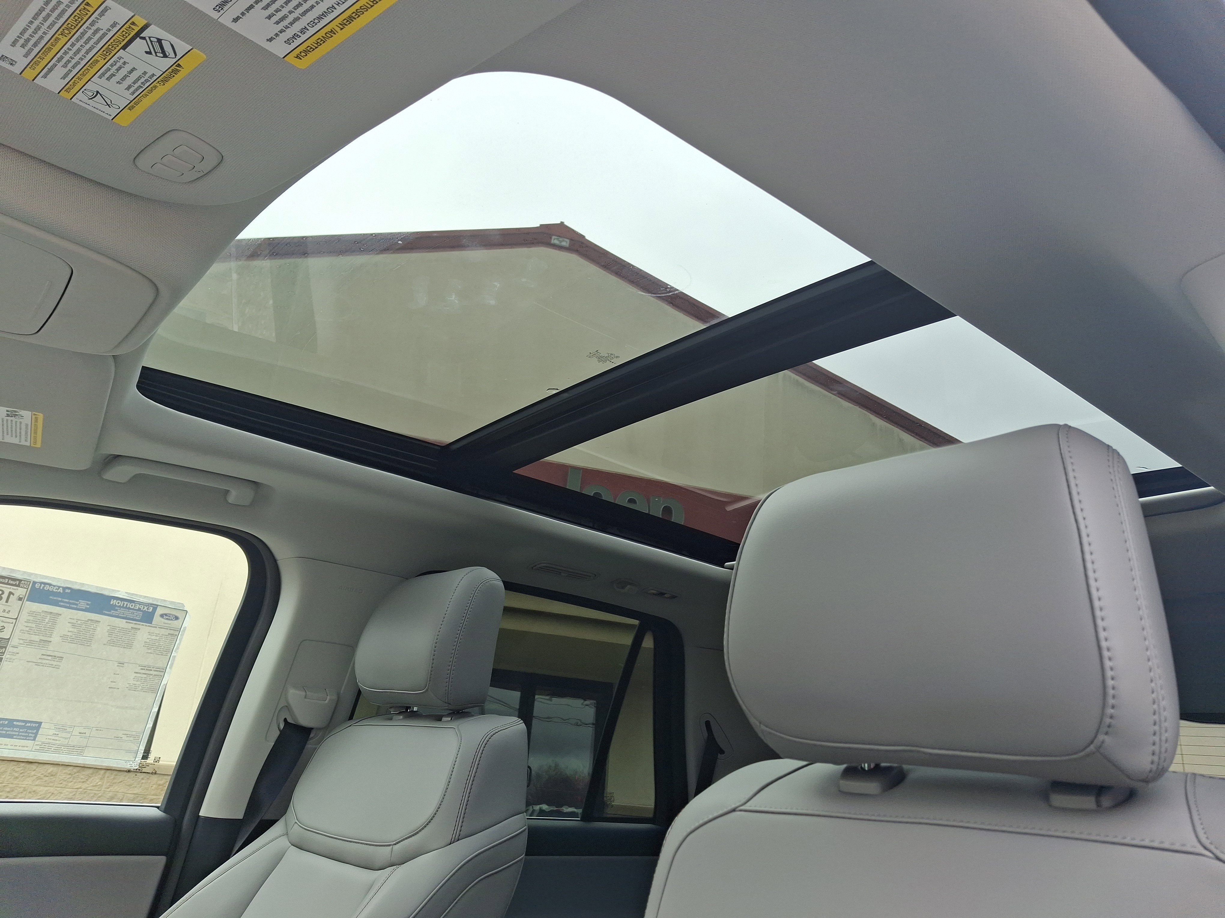 2025 Ford Expedition Active - Photo 12