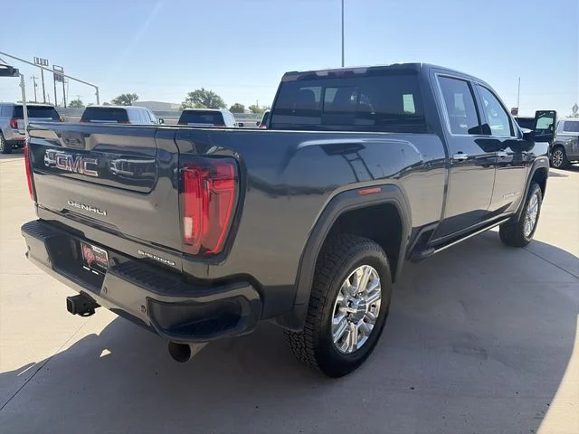 Used 2021 Green GMC Denali image 7