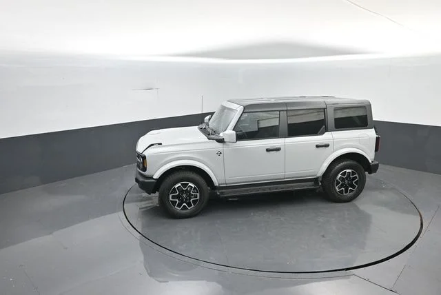New 2026 Avalanche Gray Ford Outer Banks® image 20