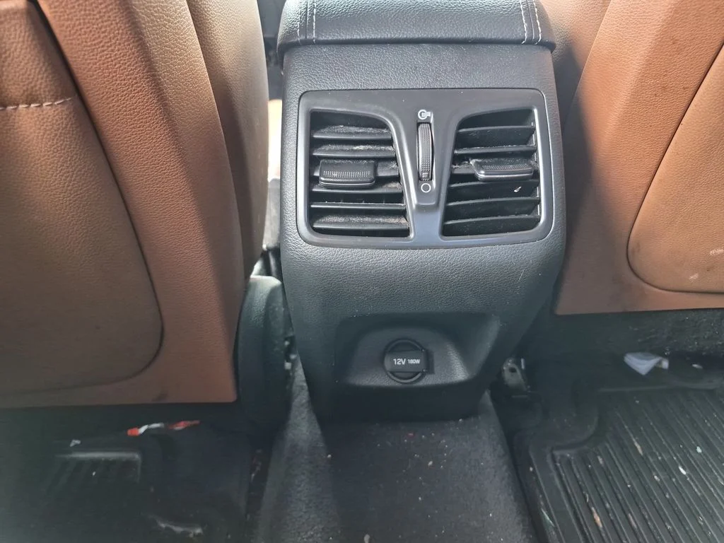 Used 2015 Shale Gray Metallic Hyundai Limited image 16