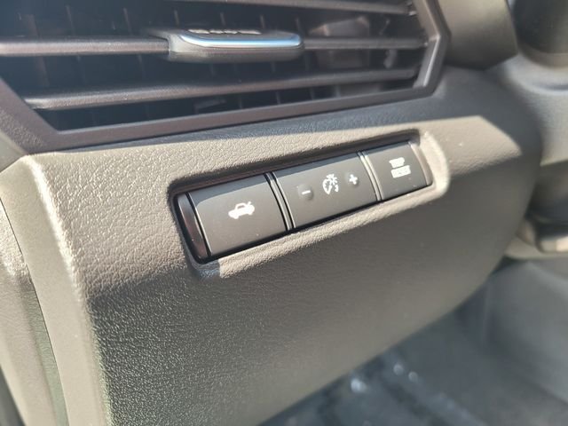 Used 2025 White Nissan 2.5 S image 19