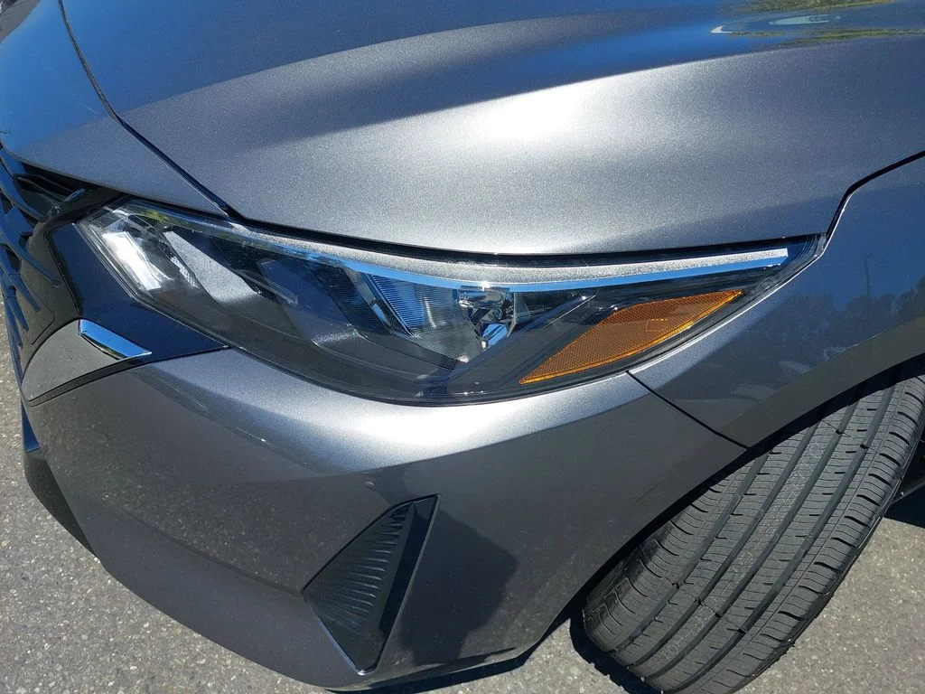 Used 2024 Gray Nissan SV image 28