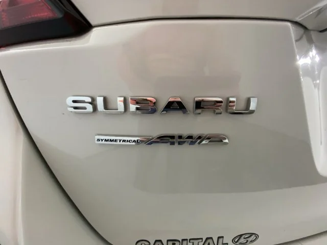 Used 2022 White Subaru 2.5i image 25