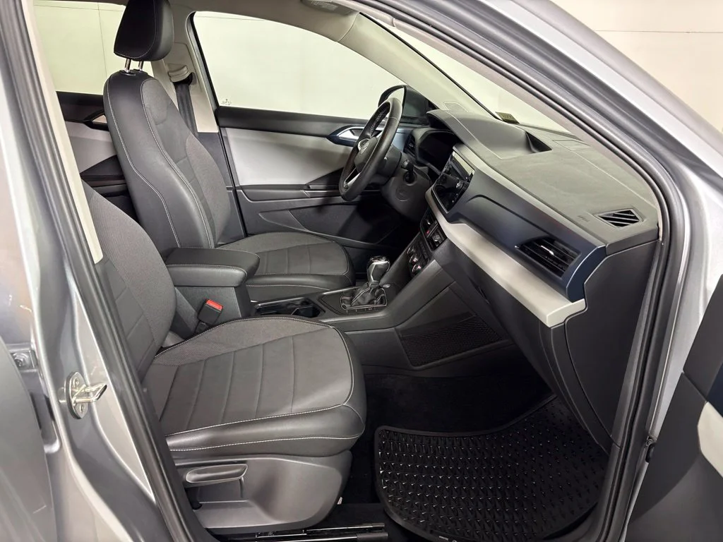 Used 2022 Silver Volkswagen 1.5T SE image 16