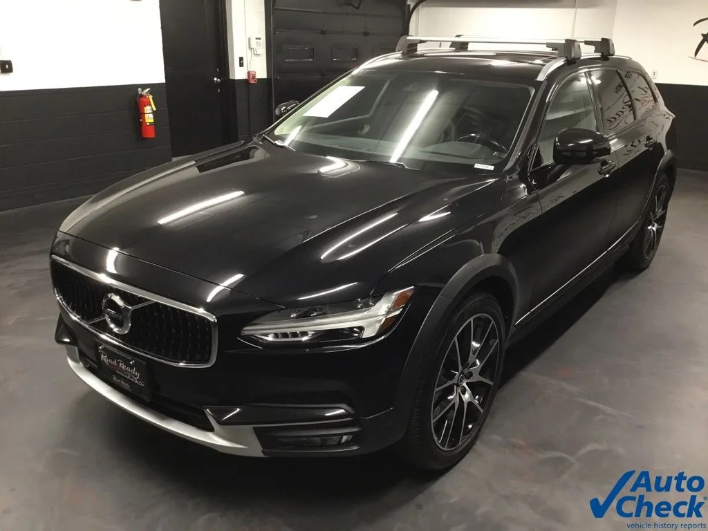 Used 2020 Black Volvo T6 AWD image 6