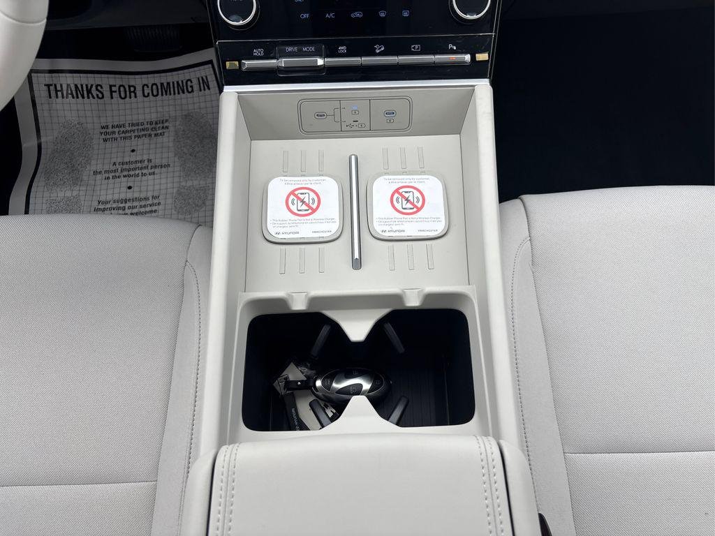 New 2026 Silver Hyundai SE image 12