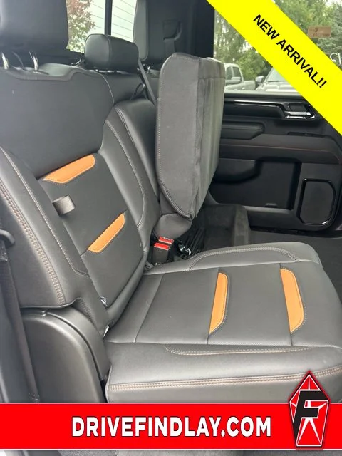 Used 2024 White GMC AT4 image 8