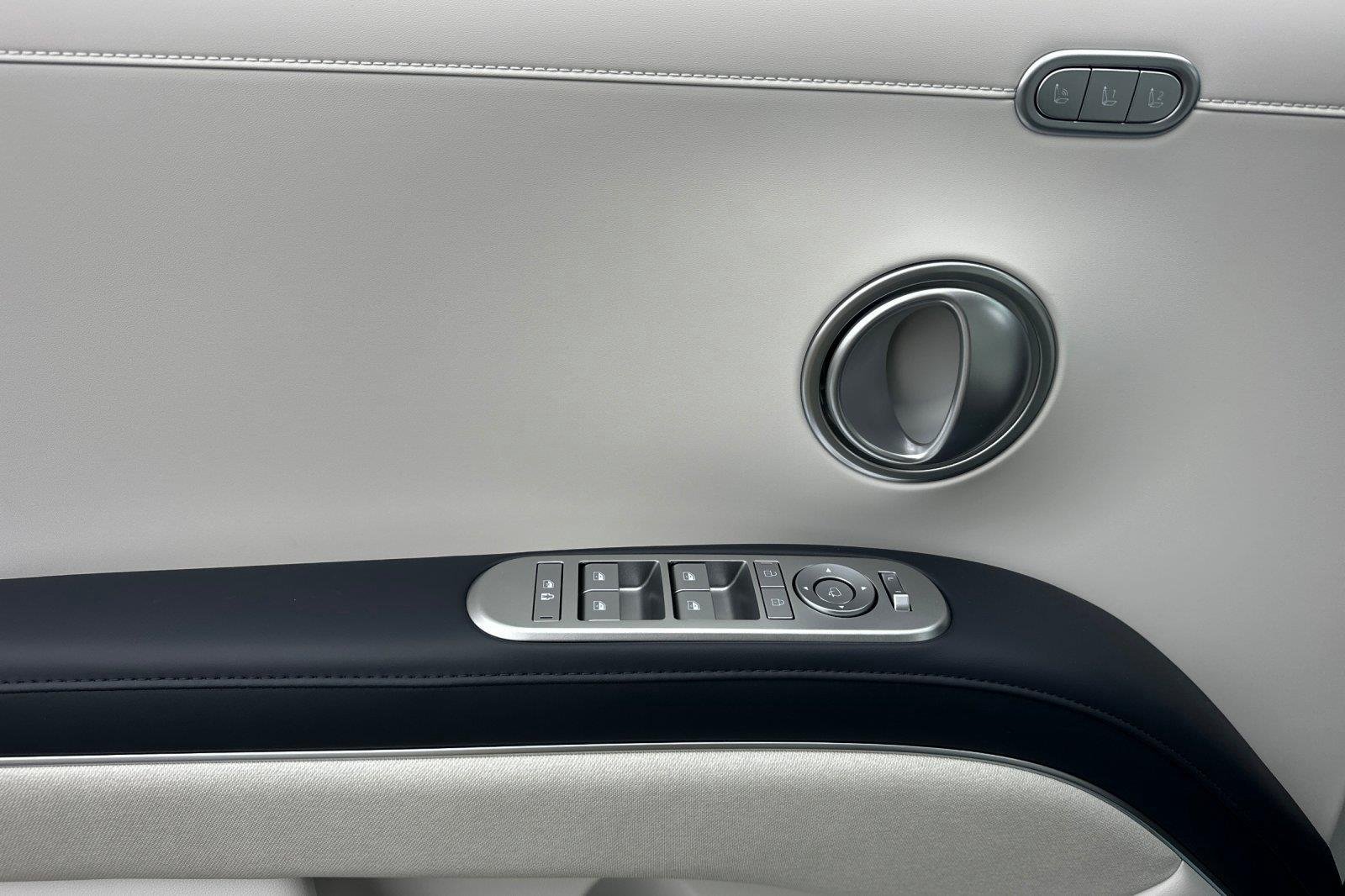 New 2026 Typhoon Silver Metallic Hyundai Calligraphy image 10
