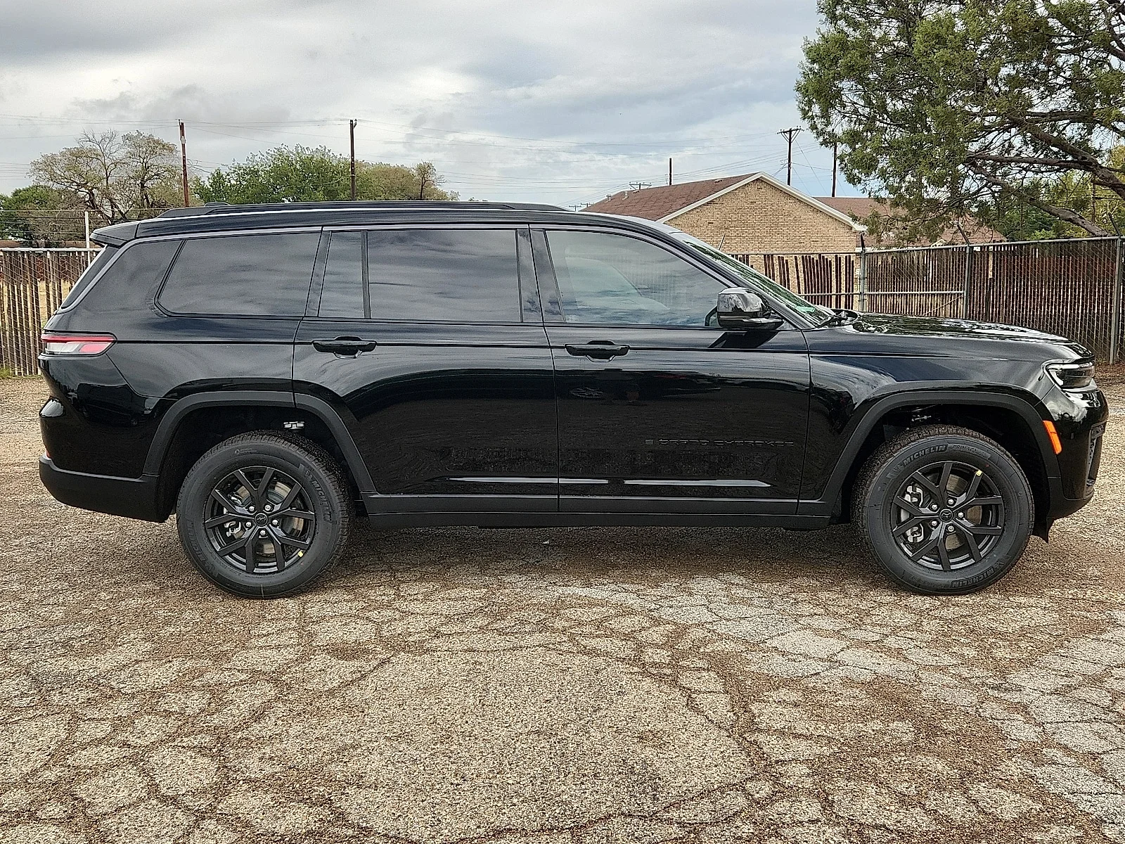 New 2027 PX8 High Gloss Jeep LAREDO 4X4 image 5