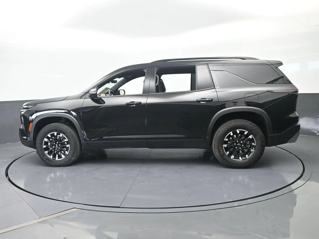 Used 2025 Mosaic Black Metallic Chevrolet Z71 image 3