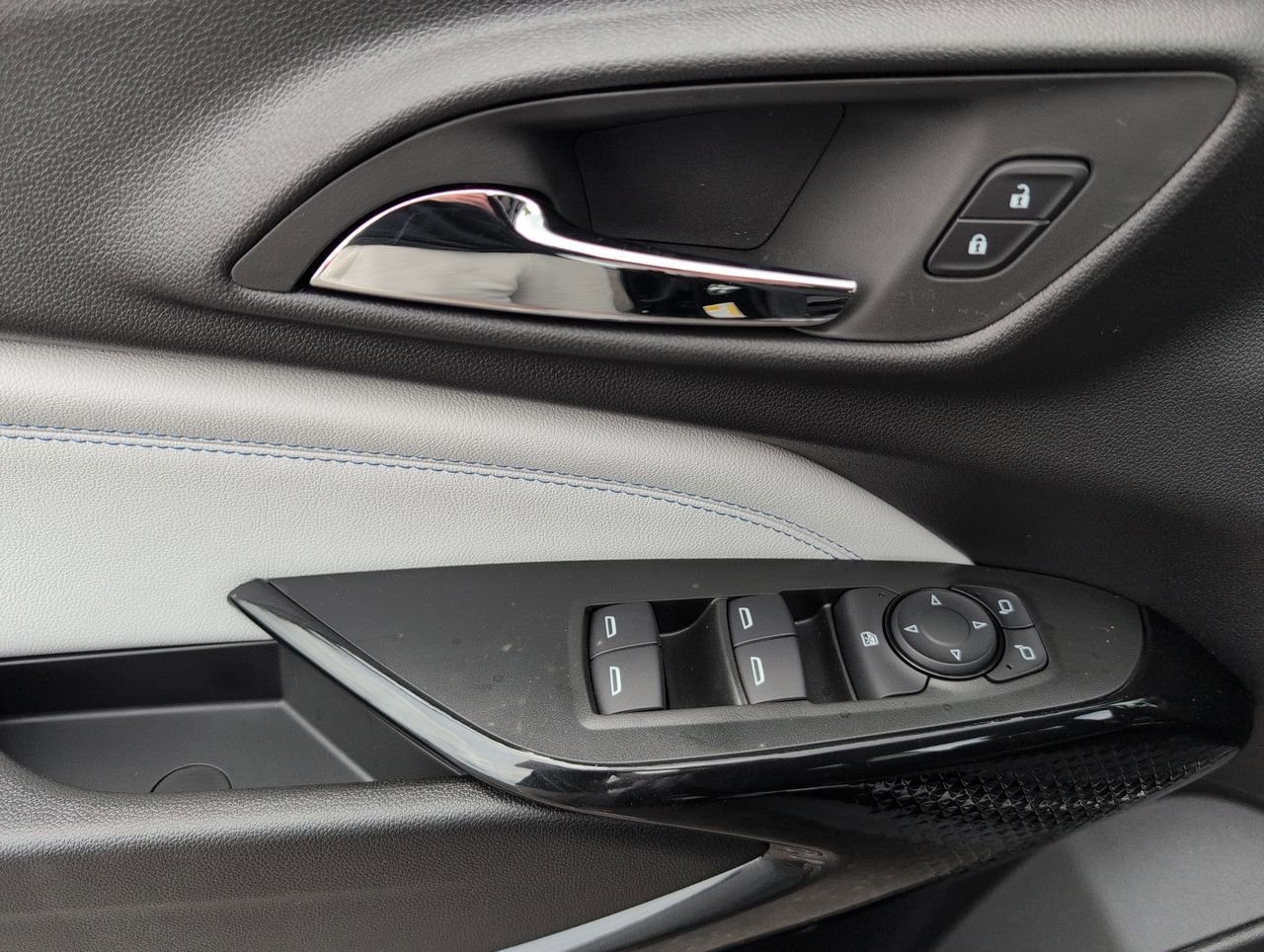 2026 Chevrolet Trax LT - Photo 21