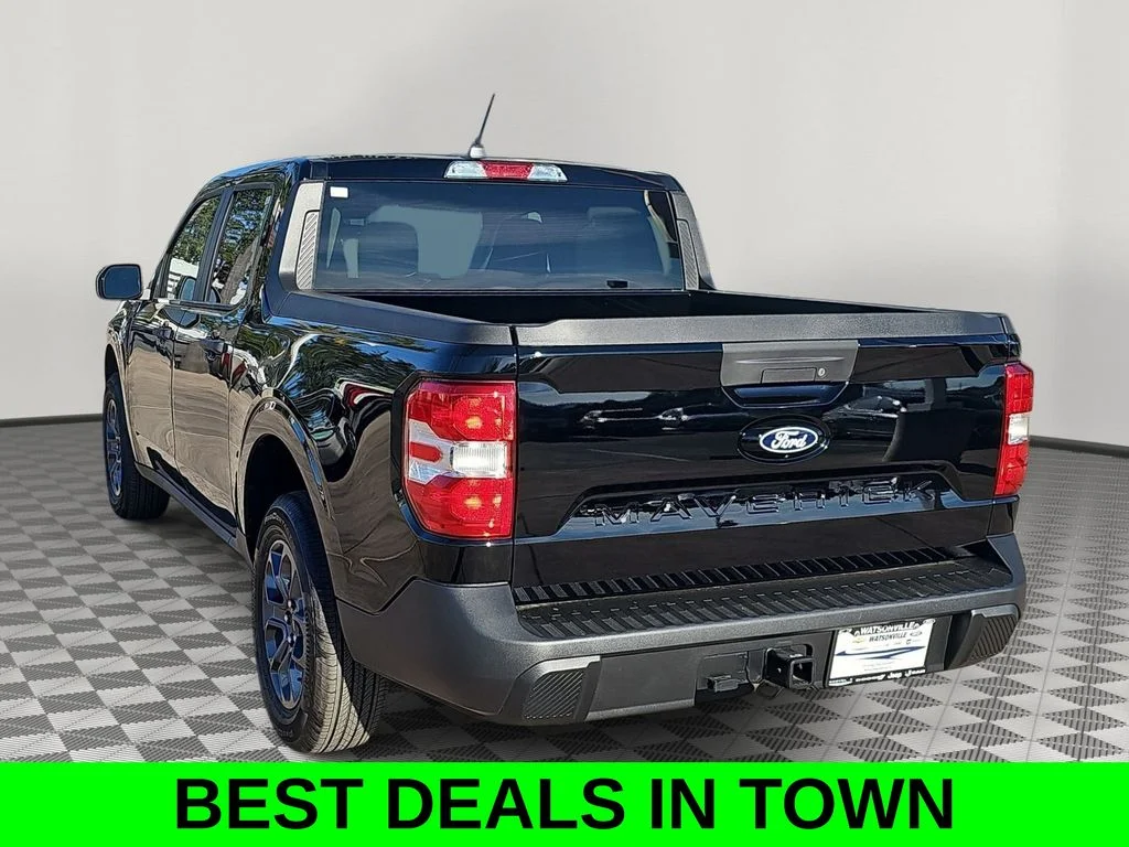 New 2026 Shadow Black Ford XLT image 5