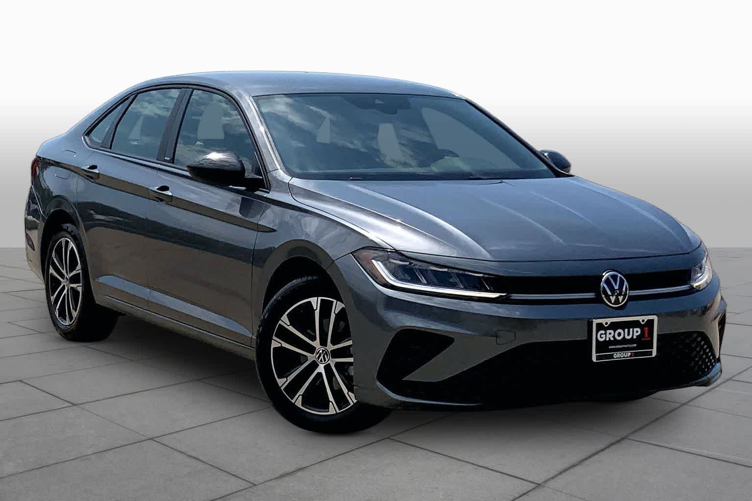Used 2025 Platinum Gray Metallic Volkswagen Sport image 3