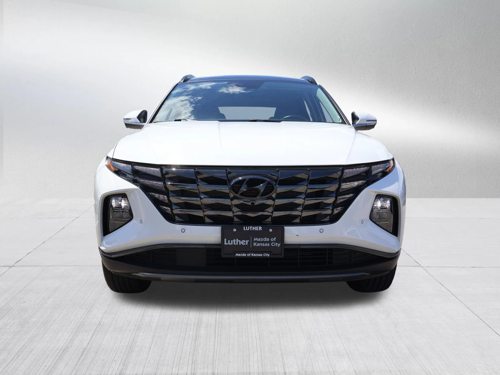 Used 2023 Hyundai Tucson Limited with VIN 5NMJECAE8PH257645 for sale in Kansas City
