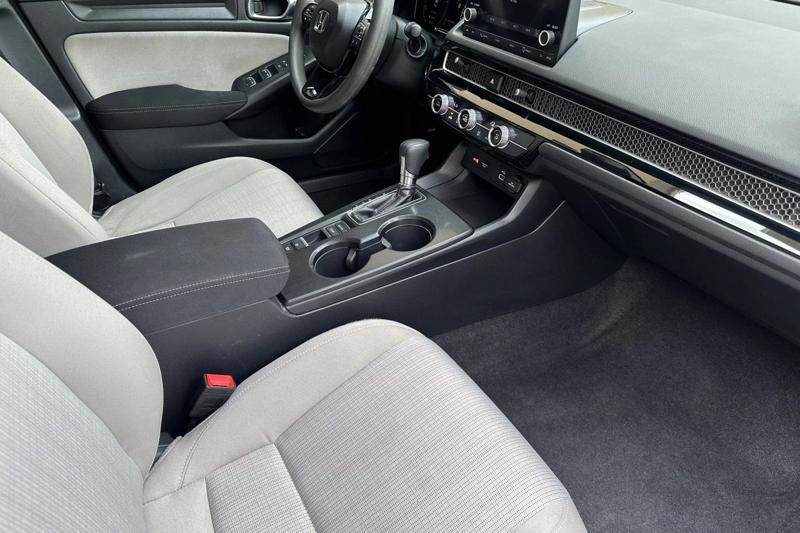 Used 2023 Meteorite Gray Metallic Honda LX image 15
