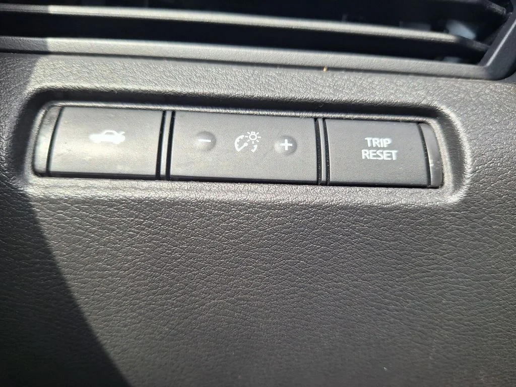 2024 Nissan Altima SV - Photo 12