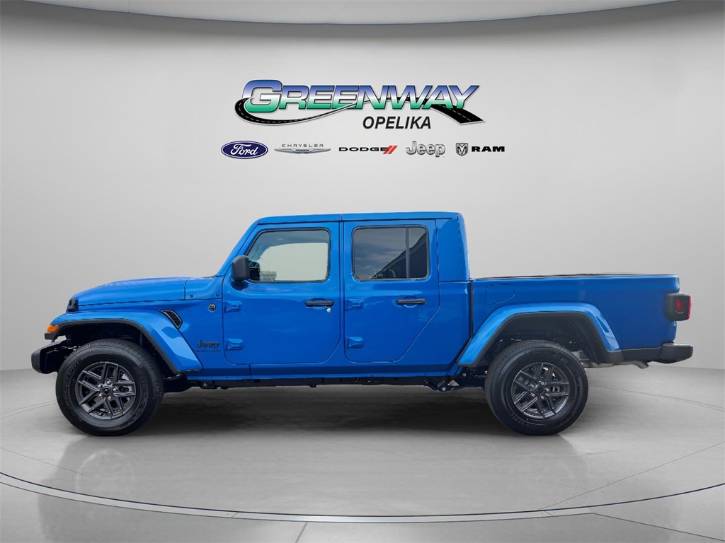 2025 Jeep Gladiator Sport S photo 2