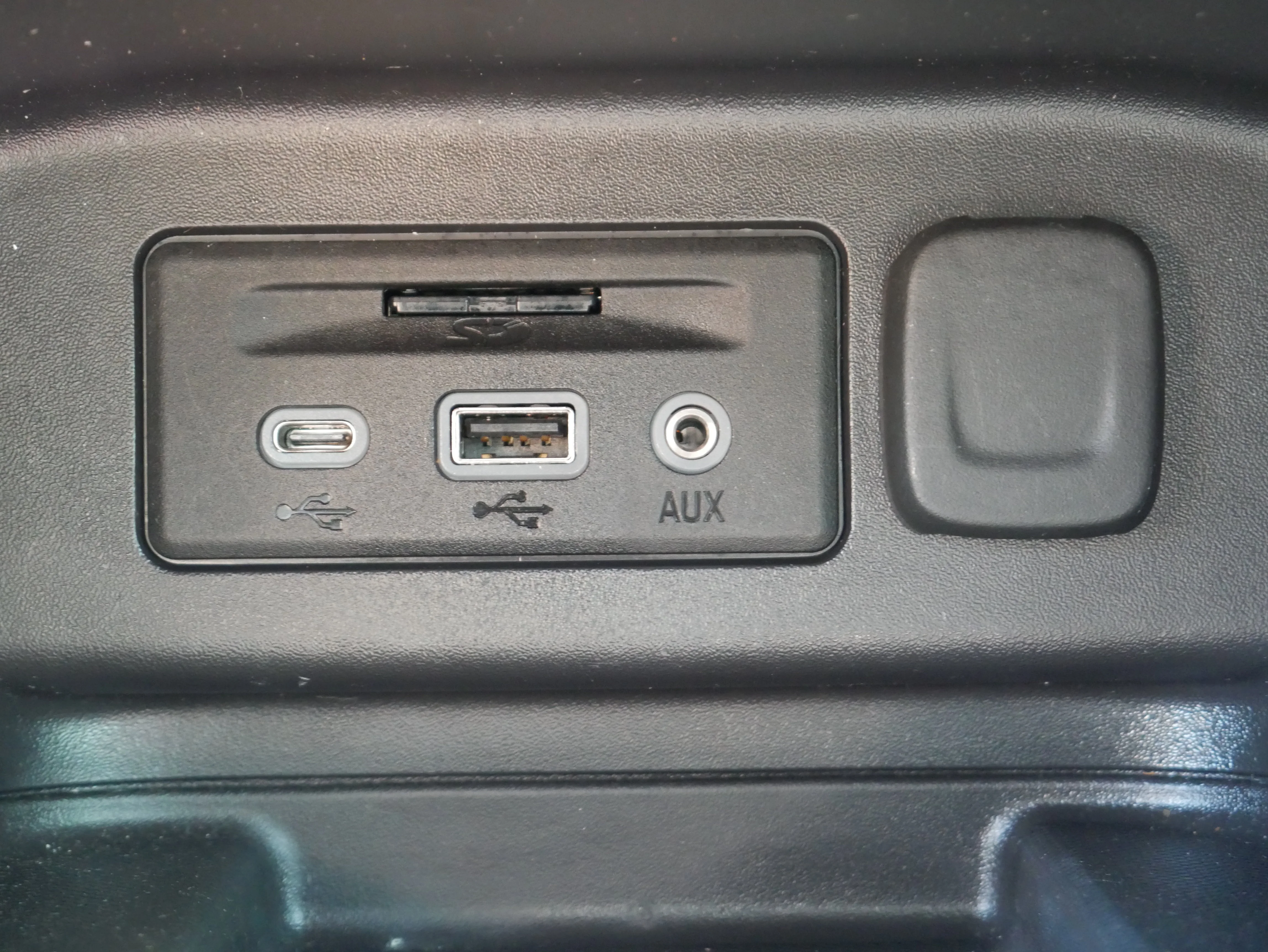 2024 Chevrolet Equinox Premier - Photo 22