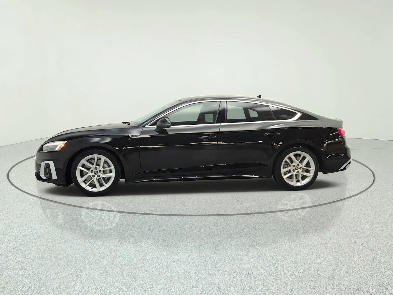 Used 2023 Mythos Black Metallic Audi S line Premium image 8